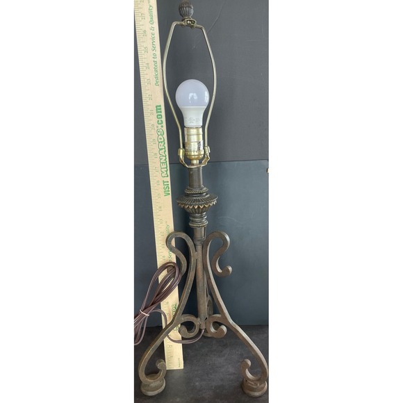 Vintage Antiqued Bronze Scroll Metal Table Lamp Base Tripod French Country Style - Picture 15 of 16
